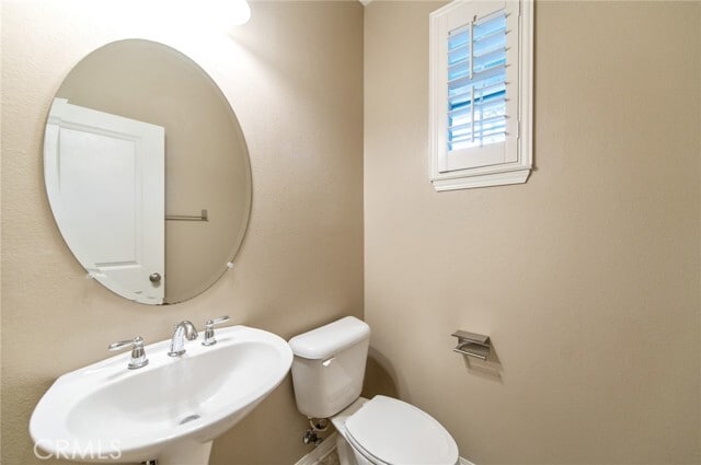 Building Photo - 6248 Desales St