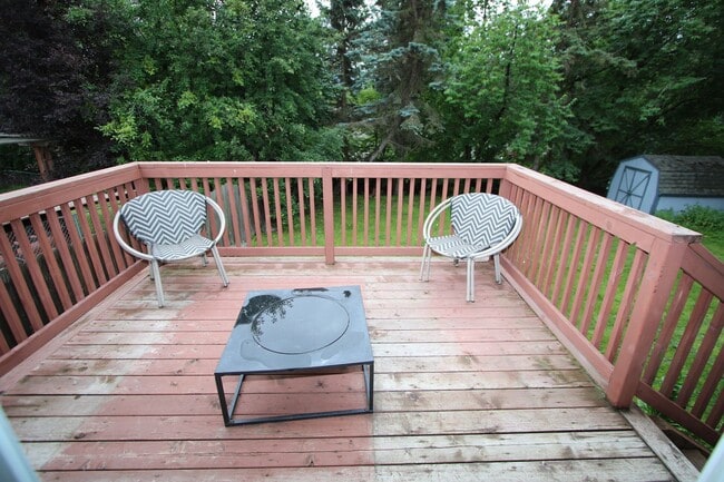 Building Photo - 3 Bedroom Home in Eagle River w/ Fenced Backyard!