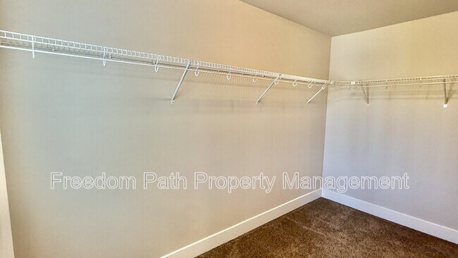 Building Photo - 816 N 18th St