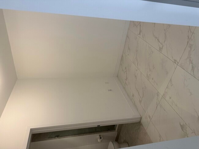 Building Photo - 488 NE 18th St