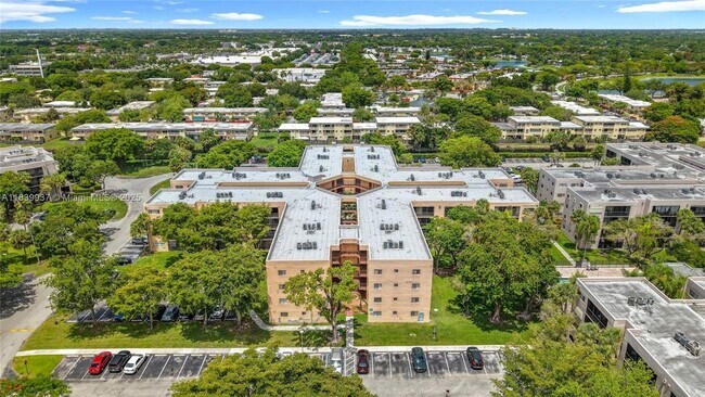 Building Photo - 8420 SW 133rd Avenue Rd