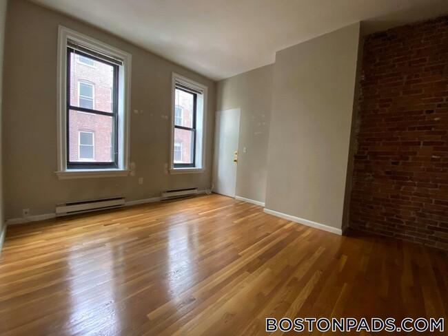 Building Photo - 23 Cortes St