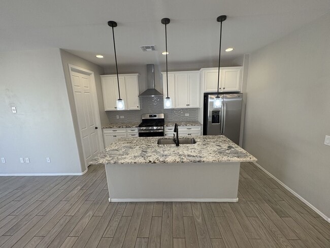 Building Photo - Star Valley Beauty 4 bedroom two bath built in 2023