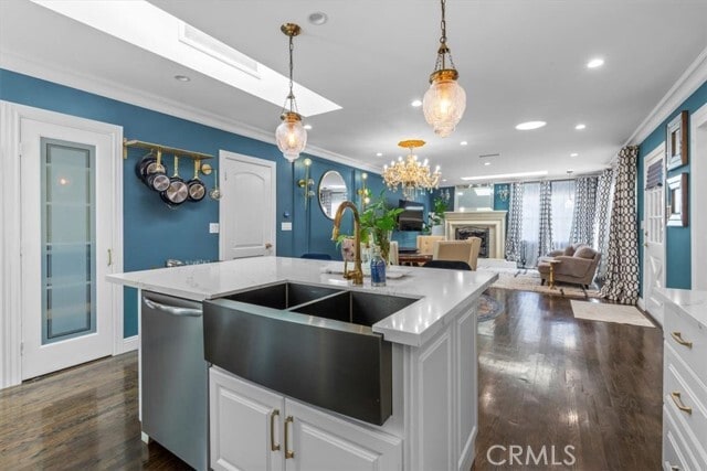 Building Photo - 5201 Sale Ave