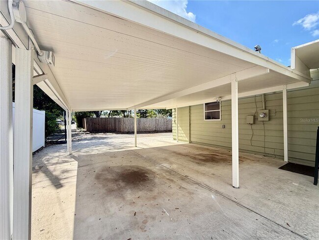 Building Photo - 4628 Dr M.L.K. Jr St N