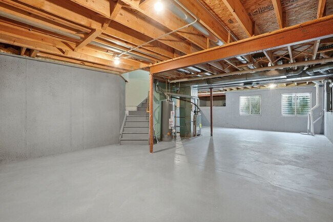 Building Photo - 2647 Pecos Cir