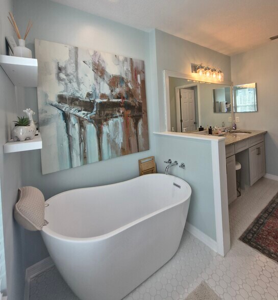 Building Photo - 2311 W Morrison Ave