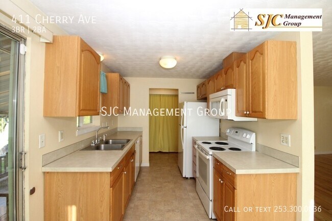 Building Photo - 411 Cherry Ave