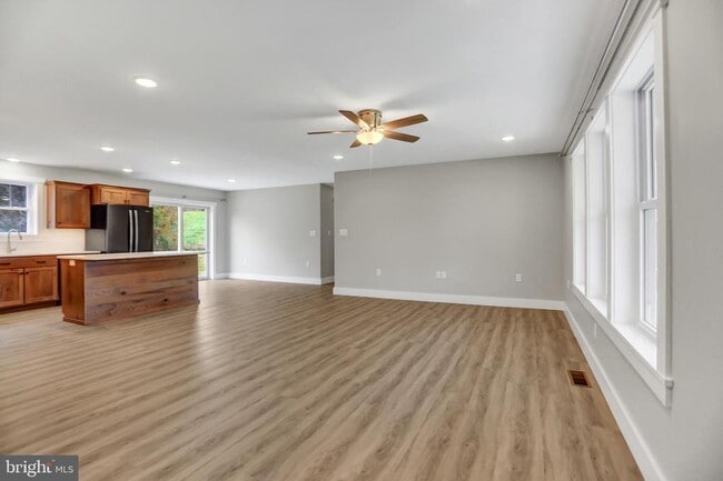 Building Photo - 1841 Ritner Hwy