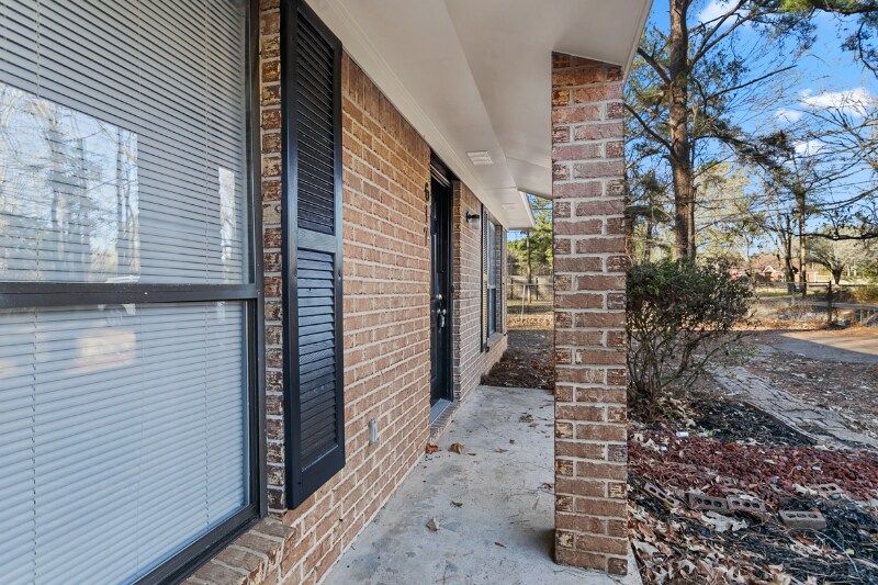 Building Photo - 617 George Kersh Dr