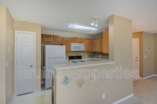 Building Photo - 6113 Hedgecock Cir