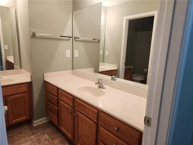 Building Photo - 2730 Pierce Brennen Ct NE