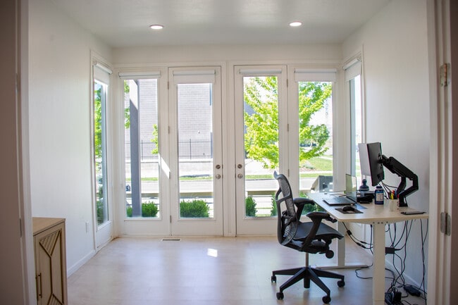 Building Photo - 11629 Veruca Way