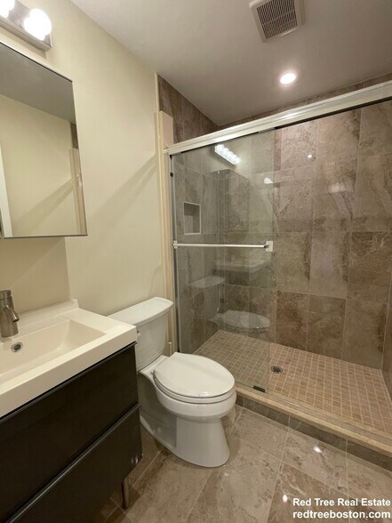 Building Photo - 1028a Commonwealth Ave