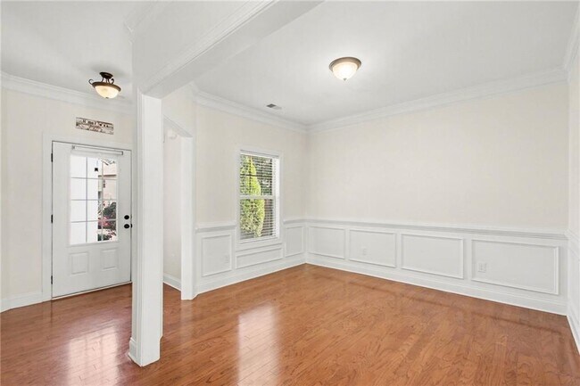 Building Photo - 2260 Harvest Ridge Cir NE