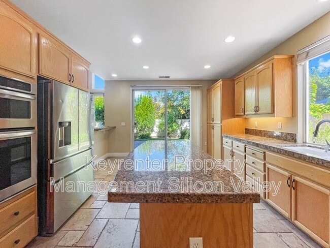 Building Photo - 3825 Venus Ct