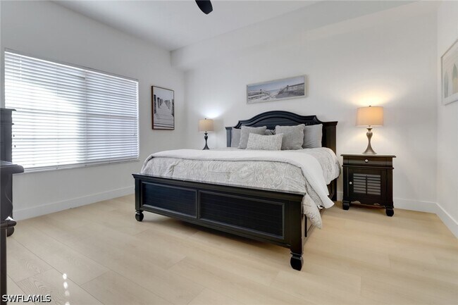 Building Photo - 451 Bayfront Pl