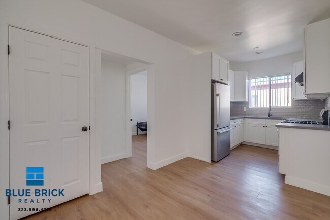 Building Photo - 5312 Corteen Pl