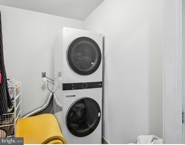 Building Photo - 1120 S 26th St