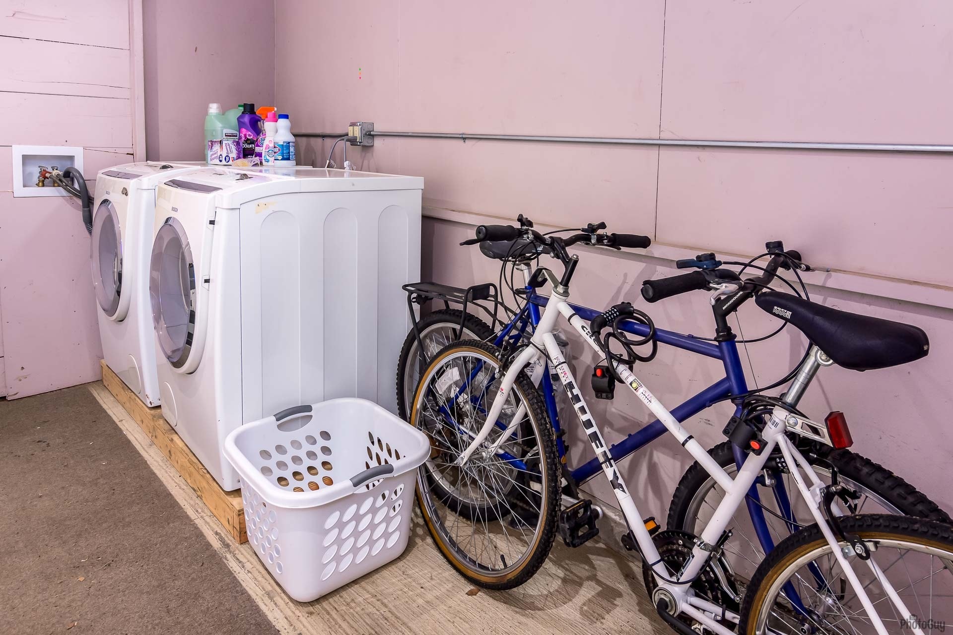 Laundry Room - 1124 Almaden St