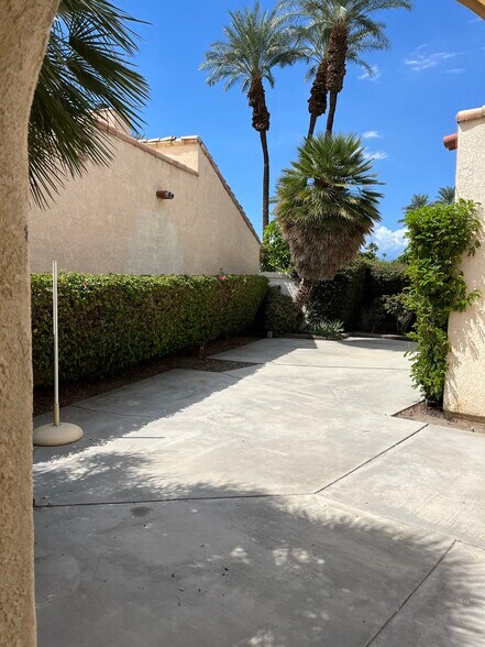 Building Photo - 36185 Avenida de las Montanas