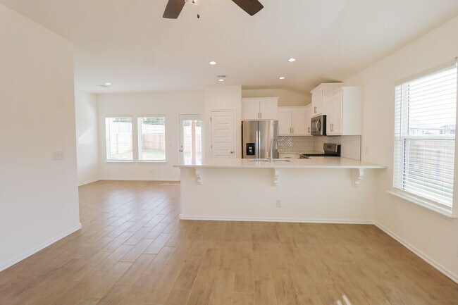 Building Photo - 3 Bed | 2 Bath in Owasso!
