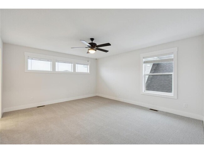 Building Photo - 8689 Deerwood Ln N