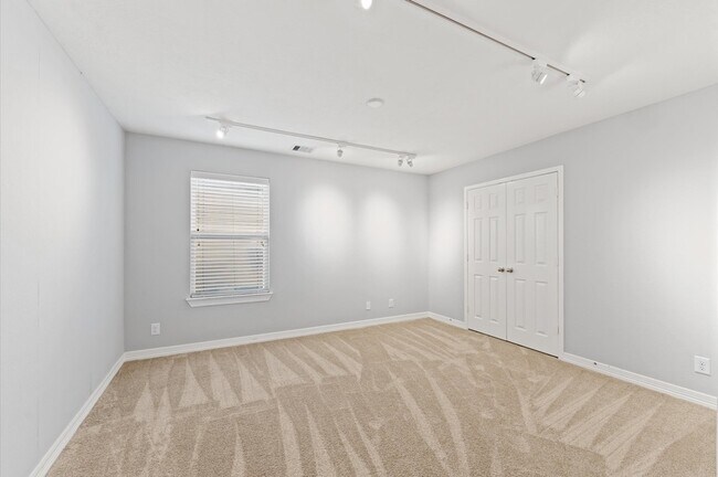 Building Photo - 3618 Bluebonnet Trace Dr