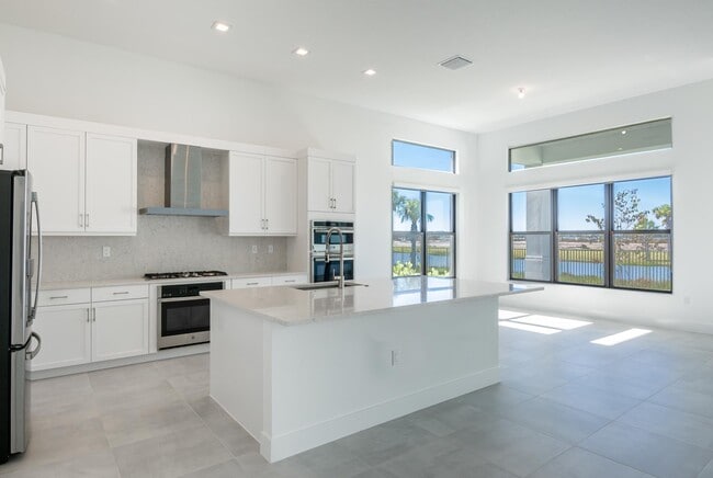 Building Photo - 9949 Migration Pt