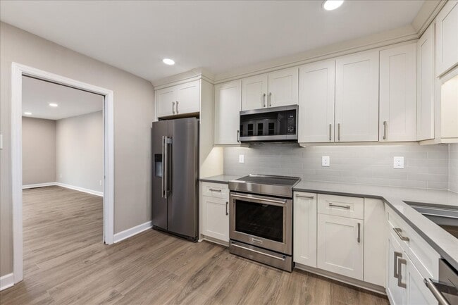 Building Photo - 4700 Walden Ct