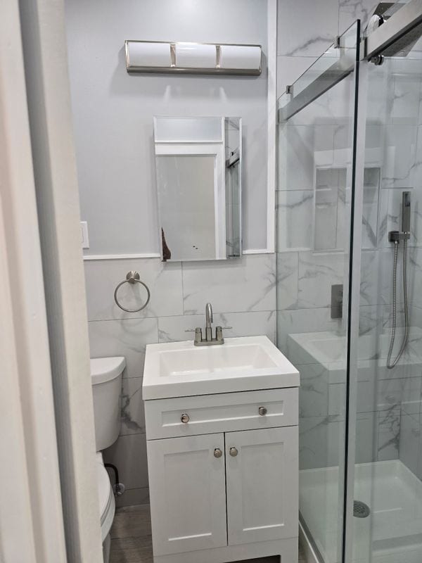 Building Photo - 540 46th St