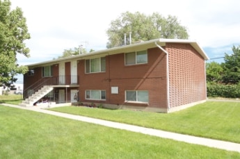 Building Photo - 389 N Main St