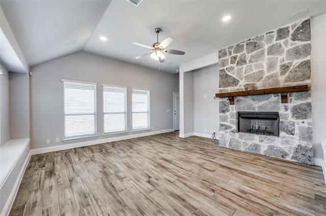 Building Photo - 1201 Timber Grove Terrace