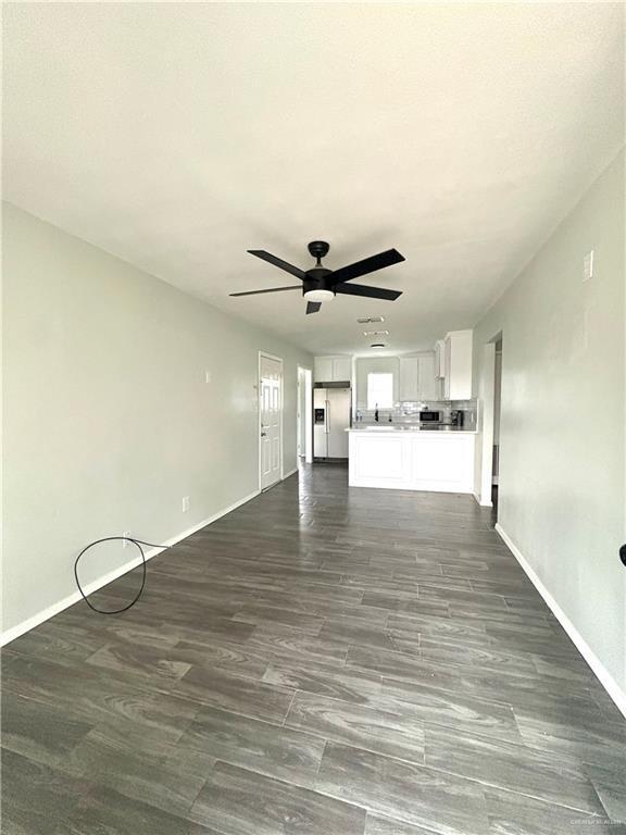 Building Photo - 15 Quince Ave