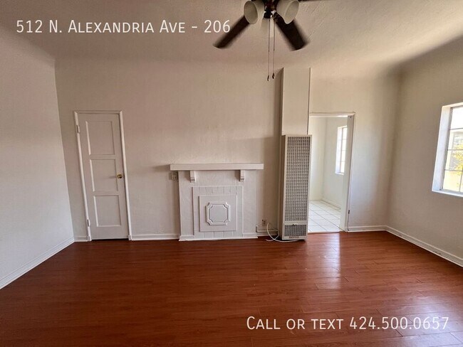 Building Photo - 512 Alexandria Ave
