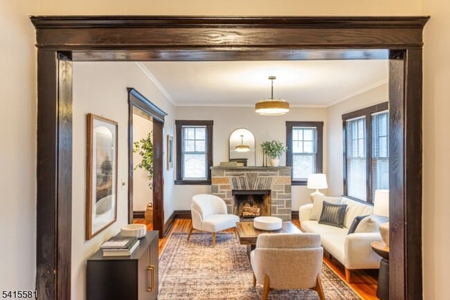 Building Photo - 61 Claremont Ave