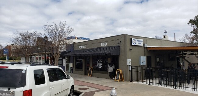 Building Photo - 2462 Lehaven Dr