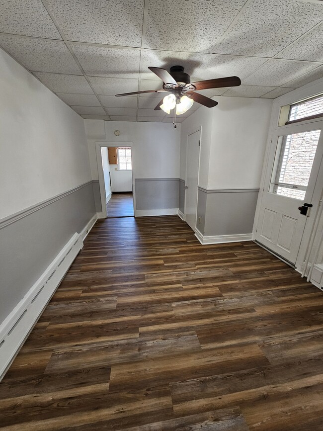 Building Photo - 829 Willow St