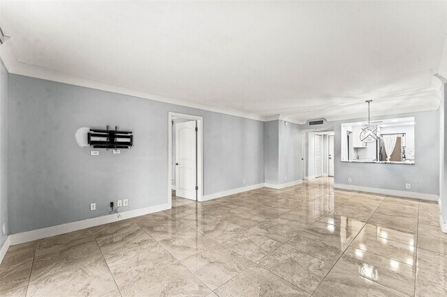 Building Photo - 4502 N Federal Hwy