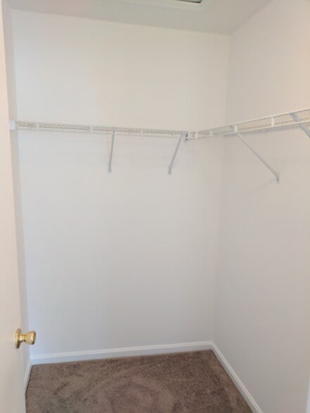 Closet - 6250 Deep River Canyon