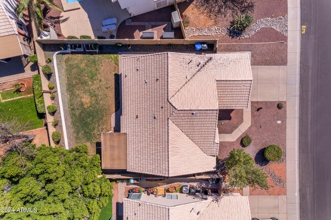 Building Photo - 1114 E Artesian Way