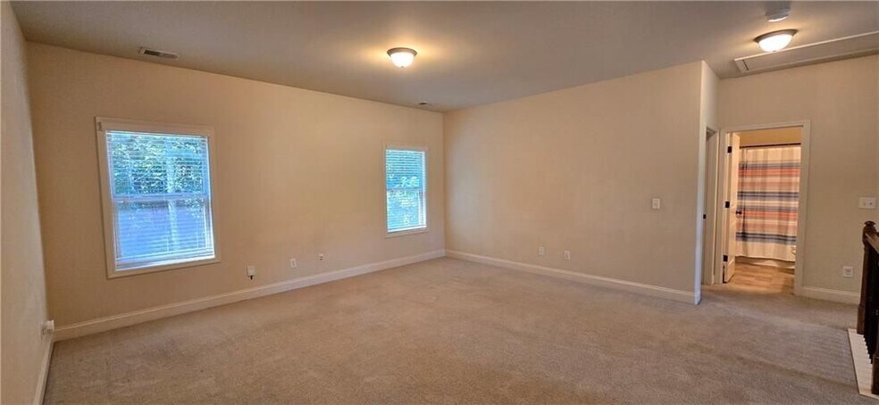 Building Photo - 3265 Carrick Rd