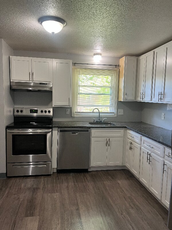 Primary Photo - 250 Bloomfield Ave
