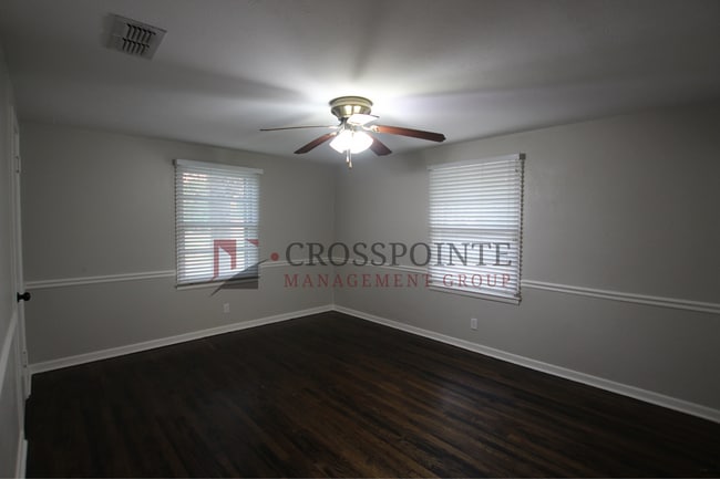 Building Photo - Available! Remodeled 2 Bedroom 1 Bath in Lindale ISD!