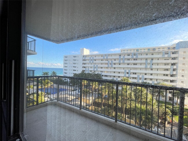 Building Photo - 1800 S Ocean Blvd