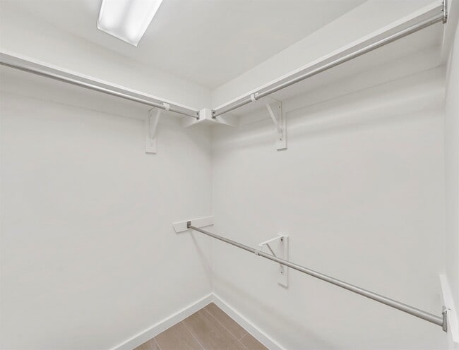 Building Photo - 2000 Bagby St