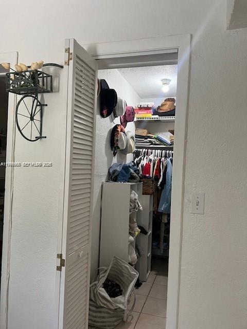 Building Photo - 1230 W 54th St