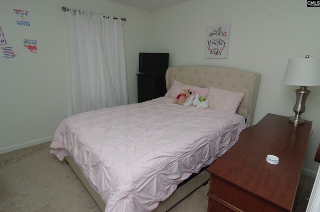 Building Photo - 212 Glossy Green Ln