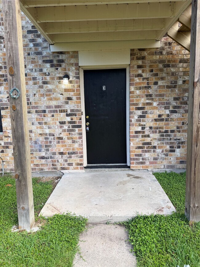 Building Photo - 1614 Vauthier St