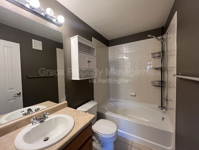 Building Photo - 12828 Jasmine St